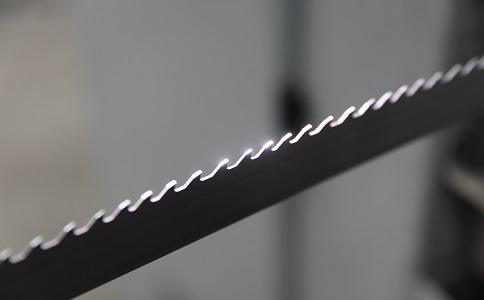 宁河双金属带锯条产生切削噪音的原因具体有哪些？
